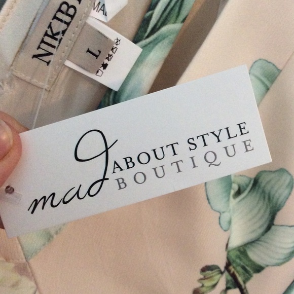 Size 12 Ladies Formal Dress - Picture 5 of 5